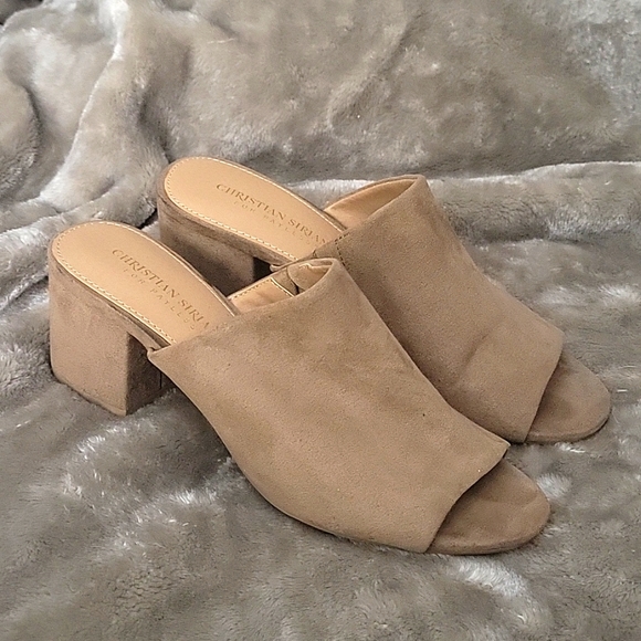 Christian Siriano Shoes - Christian Siriano women's mules, with block heel, taupe size 7.5.